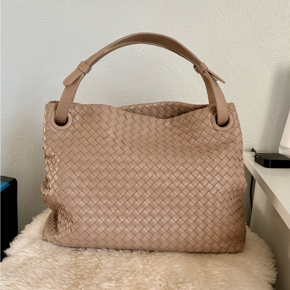Bottega Veneta Garda medium tote - Picture 2 of 11